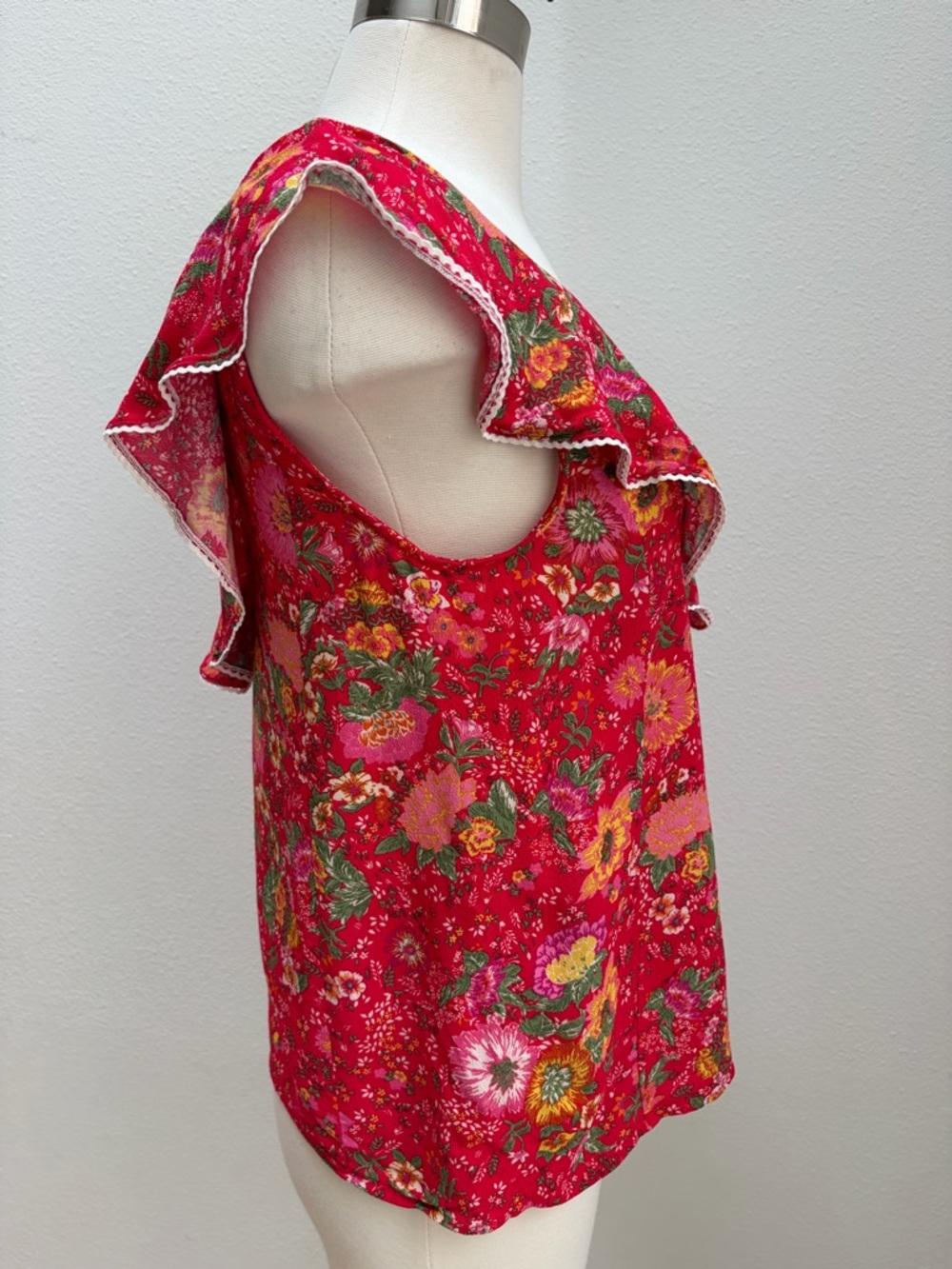 Sezane Manette Floral Blouse Ruffle Open Back Top V Neck Red Pink Size Small - Picture 9 of 14